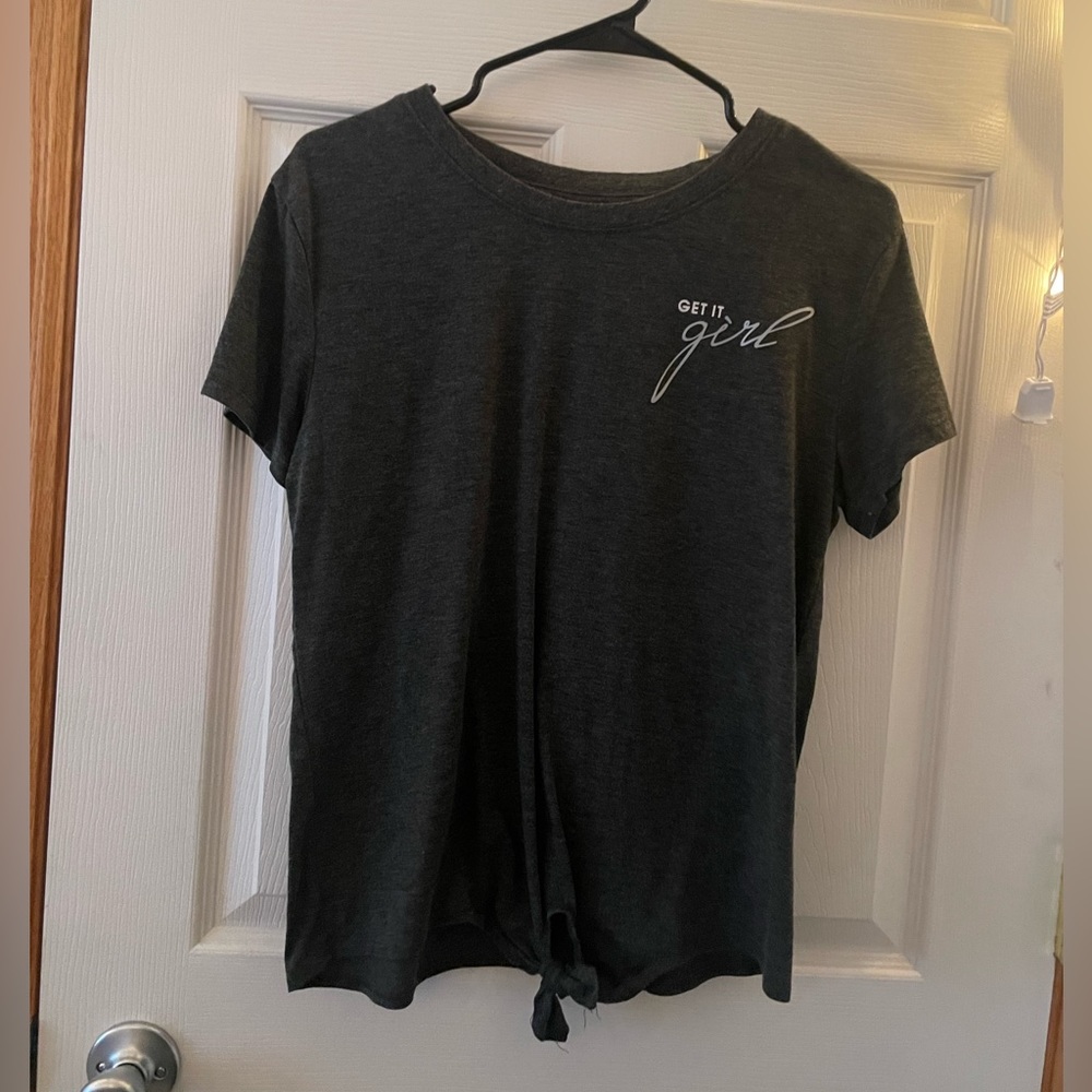 Grey tee